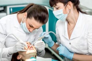 Ayuda dental gratis: Programas de asistencia dental